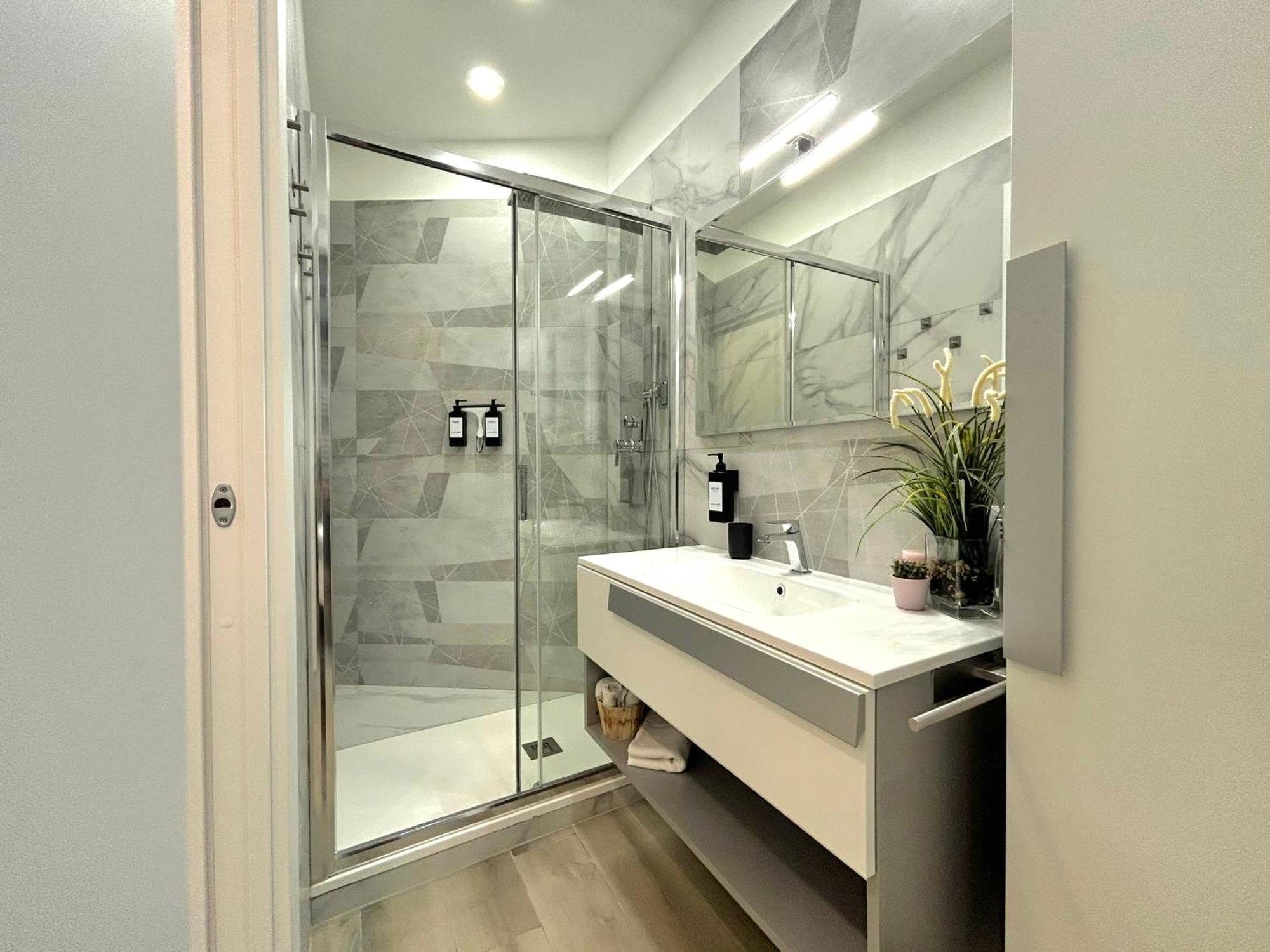 Modern Mm3 Afforifn Only 15 Min From Duomo Appartement *